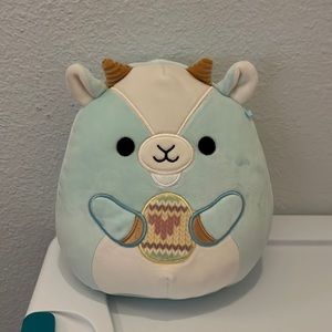 Goat squishmallow